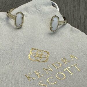 Kendra Scott Gold Bracelet with White Stones